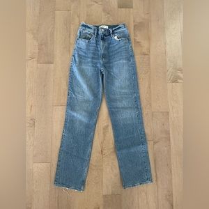 Abercrombie the 90s Straight Ultra High rise Jeans